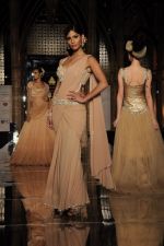 Model walk the ramp for Tarun Tahiliani finale at Aamby Valley Fashion week in Saharastar, Mumbai on 27th Sept 2011 (43).JPG