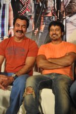 Pradeep Rawat, Chiyaan Vikram attends Rajapattai Press Meet (1).jpg