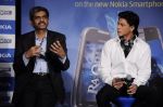 Shahrukh Khan unveils the new Nokia Symbian mobile in Trident, Mumbai on 28th Sept 2011 (13).JPG