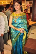 Poonam Kaur at CMR Shopping Mall Launch on 28th September 2011 (18).jpg