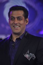Salman Khan at Big Boss 5 Launch in Mehboob on 29th Sept 2011 (76).JPG