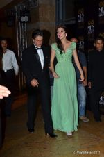 Shahrukh Khan, Anushka Sharma at the GQ Men Of The Year Awards 2011 in Grand Hyatt, Mumbai on 29th Sept 2011 (99).JPG