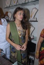 Sneha Ullal Launches Kuber Jewellery on 29th September 2011 (103).jpg