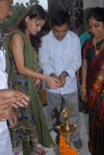 Sneha Ullal Launches Kuber Jewellery on 29th September 2011 (22).jpg