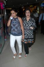 Farah Khan snapped in Inorbit Mall, Mumbai on 30th Sept 2011 (4).JPG