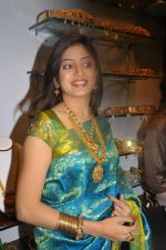 Poonam Kaur at CMR Shopping Mall Launch on 28th September 2011 (8).JPG
