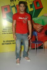 Prateik Babbar at My Friend Pinto promotions in Malad, Mumbai on 30th Sept 2011 (129).JPG