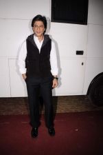 Shahrukh Khan on the sets of India_s got talent in Filmcity, Mumbai on 30th Sept 2011 (10).JPG