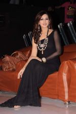 Sonali Bendre on the sets of India_s got talent in Filmcity, Mumbai on 30th Sept 2011 (32).JPG
