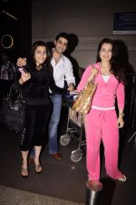 Ameesha Patel snapped at International airport on 7th Oct 2011 (11).JPG
