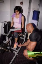 Gul Panag_s workout to promote Dohne Nutrition whey in True Fitness on 4th Oct 2011 (21).JPG
