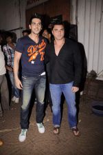 Zayed Khan, Sohail Khan on the sets of Comedy Circus in Andheri, Mumbai on  5th Oct 2011 (19).JPG