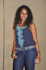 Sonia in a casual shoot on 9th October 2011 (3).jpg