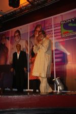 Amitabh Bachchan cuts his birthday cake at KBC bash in J W Marriott, Juhu, Mumbai on 11th Oct 2011 (5).JPG