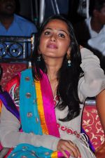Anushka Shetty attends Mogudu Movie Audio Launch on 11th October 2011 (26).jpg