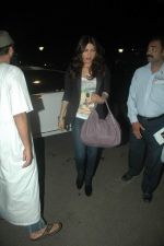 Priyanka leaves for LA to record her new music album on 14th Oct 2011 (7).JPG
