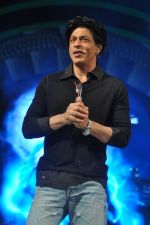 Shahrukh Khan at Ra.One Promotions in Bandra, Mumbai on 14th Oct 2011 (10).JPG
