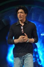 Shahrukh Khan at Ra.One Promotions in Bandra, Mumbai on 14th Oct 2011 (9).JPG