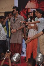 Ranbir Kapoor and Nargis Fakri promote Rockstar in MMK College on 19th Oct 2011 (18).JPG
