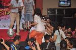 Ranbir Kapoor and Nargis Fakri promote Rockstar in MMK College on 19th Oct 2011 (2).JPG