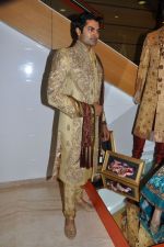 Ganesh Venkatraman attends MEBAZ Winter Wedding Collection Launch on 19th October 2011 (23).JPG