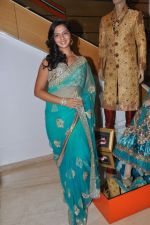 Nisha Shah attends MEBAZ Winter Wedding Collection Launch on 19th October 2011 (7).JPG