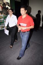 Sachin Tendulkar at Golden Castrol Golden Spanner Awards in ITC Grand Maratha on 21st Oct 2011 (22).JPG