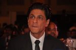 Shahrukh Khan at Forbes India Leadership Awards in Trident, Mumbai on 21st Oct 2011 (7).JPG