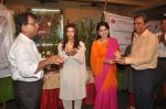 Shaina NC, Rhea Pillai at NGO event in Worli, Mumbai on 21st Oct 2011 (12).JPG