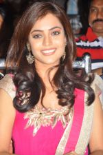 Nisha Agarwal attends Solo Movie Audio Release on 21st October 2011 (6).jpg