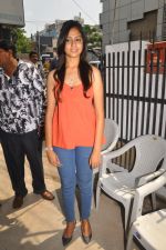 Anushka Shah Lunches Suja_s Beauty Care on 22nd October 2011 (8).JPG