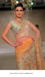 Model walk the ramp for bhairavi jaikishan Show at Bridal Asia 2011 on 27th Sept 2011 (6).jpg