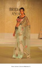 Model walk the ramp for bhairavi jaikishan Show at Bridal Asia 2011 on 27th Sept 2011 (8).jpg
