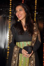 Sophie Chaudhary at Jeetendra and Ekta Kapor_s Diwali bash in Juhu, Mumbai on 27th Oct 2011 (129).JPG