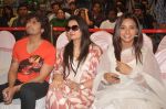 Poonam Dhillon, Neetu Chandra, Sonu Nigam at Deswa music launch in Malad on 30th Oct 2011 (51).JPG