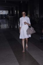 Deepika Padukone snapped after they return from F1 held at Delhi on 31st Oct 2011 (13).JPG
