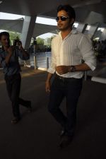 Sreesanth snapped after they return from F1 held at Delhi on 31st Oct 2011 (1).JPG