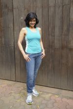 Mandira Bedi at Yuvraj Singh announced as the ambassador for Puma in Bungalow 9 on 1st Nov 2011 (41).JPG