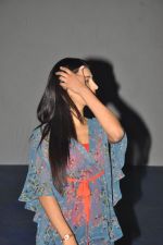 Shruti Haasan attends 7th Sense Movie Team at Devi 70MM Theatre on 31st October 2011 (2).JPG
