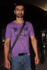 Ashmit patel snapped at airport on 2nd Nov 2011 (1).JPG