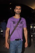 Ashmit patel snapped at airport on 2nd Nov 2011 (4).JPG