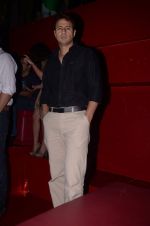 Aryan Vaid at Eeshika Bhagtanni Fashion Show in Trilogy on 6th Nov 2011 (67).JPG