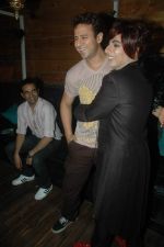 Aryan Vaid, Rohit Verma at Rohit Verma birthday with fashion show in Novotel, Mumbai on 8th Nov 2011 (61).JPG