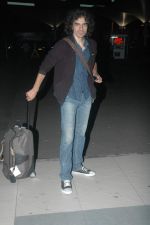 Imtiaz Ali snapped at the airport in Mumbai on 9th Nov 2011 (27).JPG