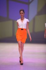 Model walks the ramp for Riddhi Siddhi at Dubai fashion week on 9th Nov 2011 (8).jpg