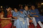 Asha Bhosle at a Marathi concert to pay tribute to Yashwant Dev in Sathaye College on 10th Nov 2011 (13).JPG
