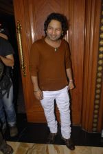 Kailash Kher at Pappu Can_t Dance music launch in Sea Princess on 10th Nov 2011 (45).JPG