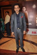Manoj Bajpai at Society Interior Awards in Taj Land_s End on 12th Nov 2011 (90).JPG