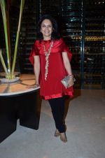 at Jewellery Designer Poonam Soni_s classy birthday bash in Trident, Mumbai on 12th Nov 2011 (13).JPG
