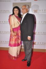 Kiran Juneja Ramesh Sippy at DY Patil Awards in Aurus on 13th Nov 2011 (135).JPG